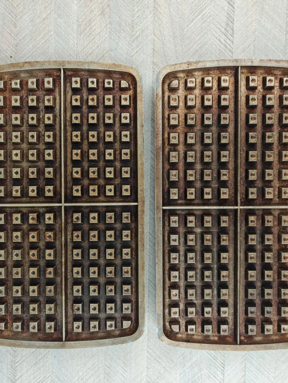 Vintage Westinghouse Chrome Sandwich Grill With Pretreated Waffle Grids '50s USA